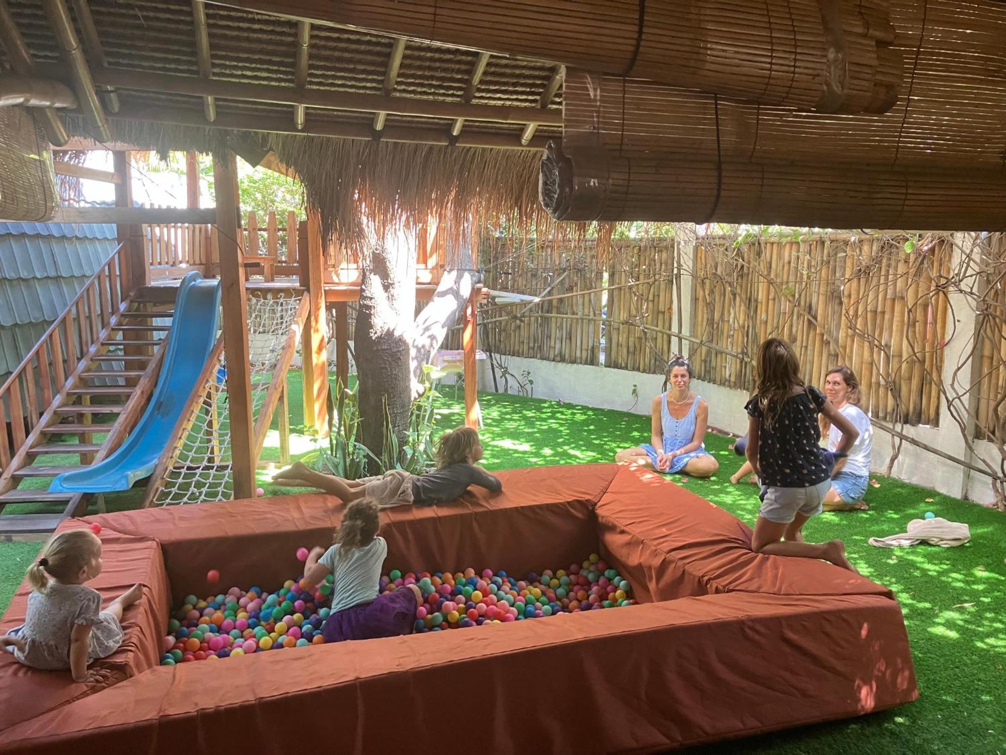 Flowers & Fire Yoga Garden Gili Air Esterno foto