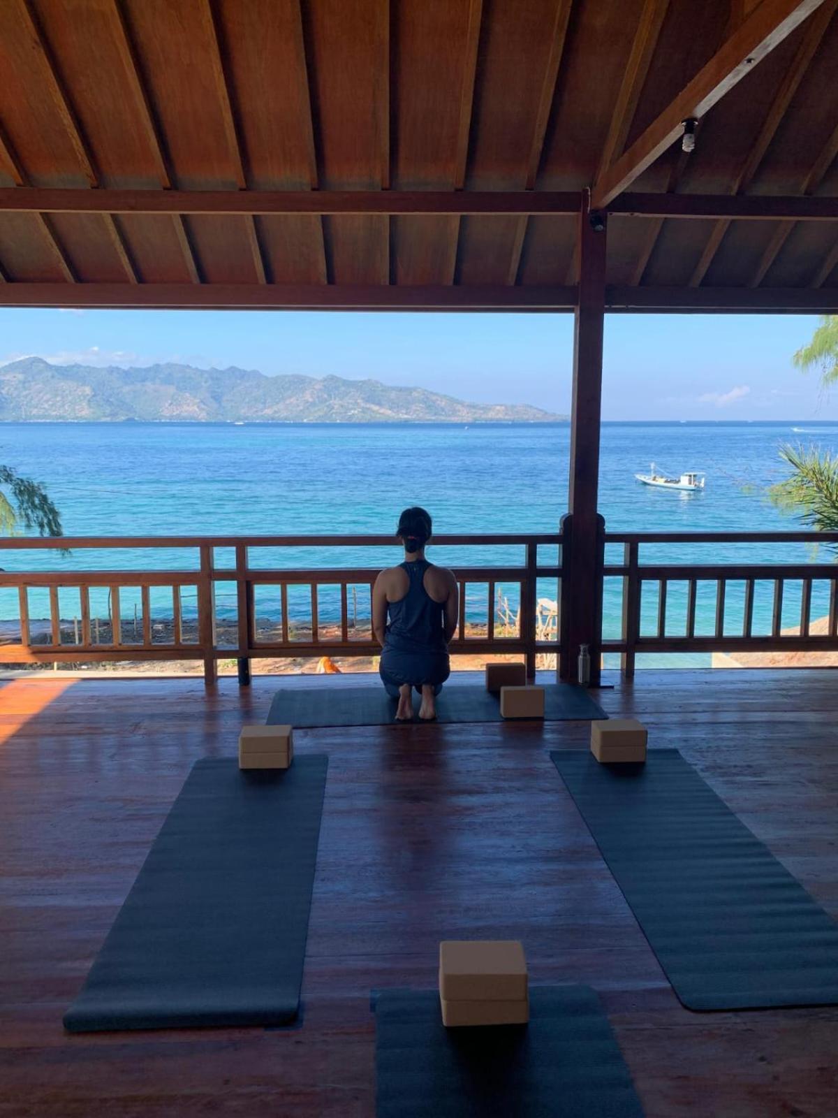 Flowers & Fire Yoga Garden Gili Air Esterno foto